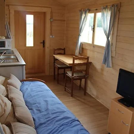 农家乐 Ma Kabane Couvains (Orne)