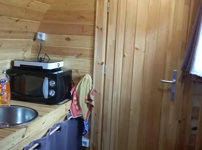 Ma Kabane Bauernhof Couvains (Orne)